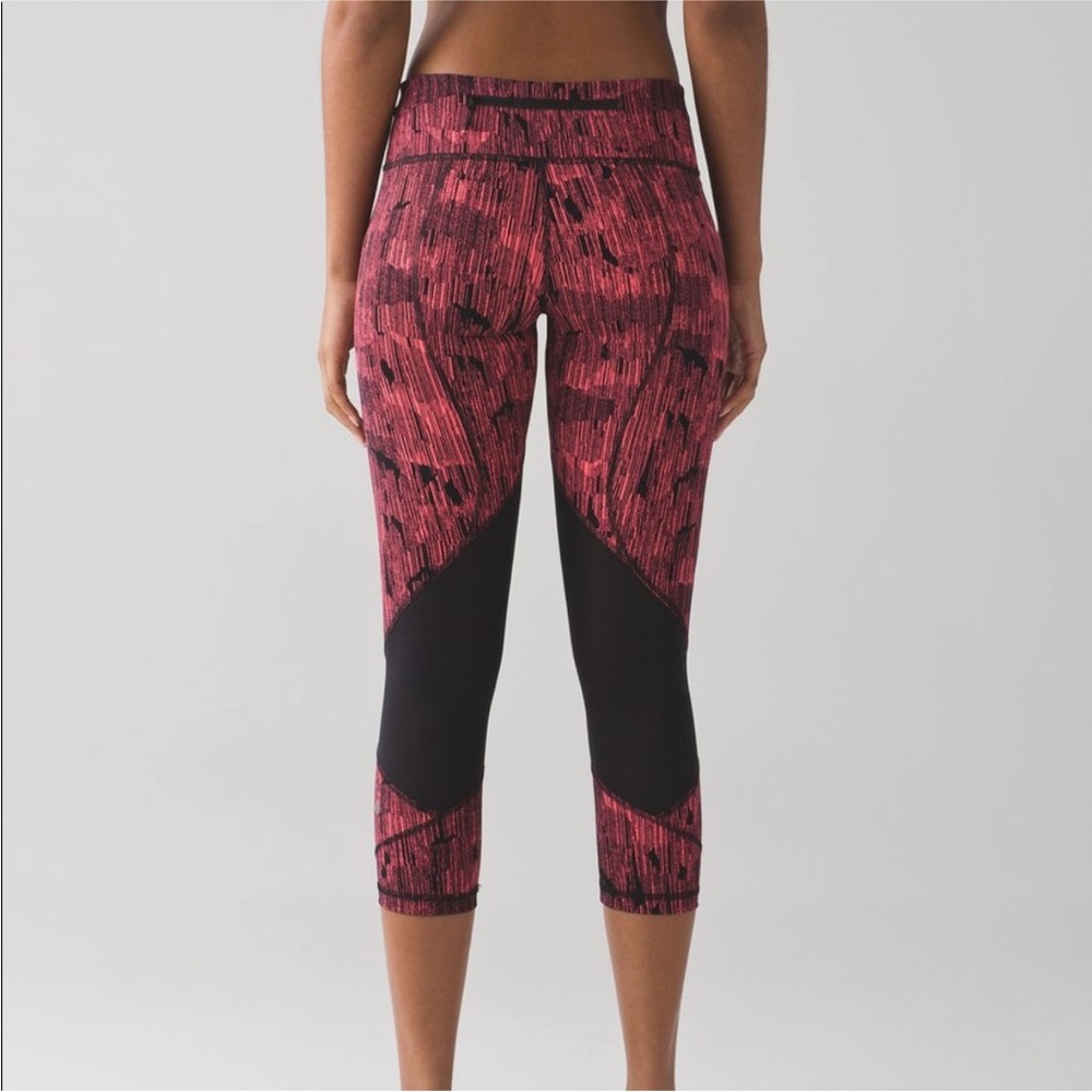 lululemon pace rival crop 22” luxtreme pink black leggings 4